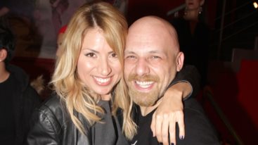 Η αναφορα του Νικου Μουτσινα στη Μαρια Ηλιακη - "Προχωραμε στη ζωη"