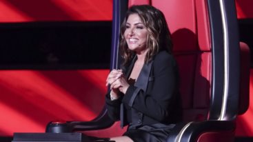 Η Ελενα Παπαριζου μιλα πρωτη φορα για τη νοσηλεια στο νοσοκομειο: &quot;Ηταν διπλα μου 2 αγαπημενοι μου ανθρωποι&quot;