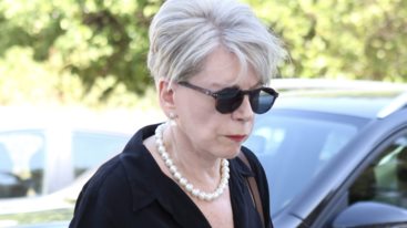 Συγκινει η Ελενα Ακριτα: "Αυτο θα ειναι το πιο κοντινο σε γιορτες που θα ζησει το σπιτι μας φετος"