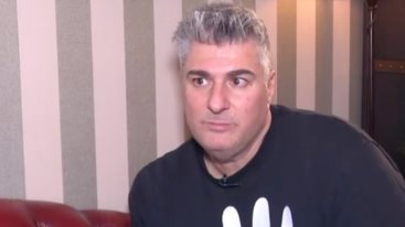 Νικος Μωραιτης: "Ο Πασχαλης Τερζης βγαζει ενα τραγουδι για να χαρουμε και να τον αφησουμε στην ησυχια του"