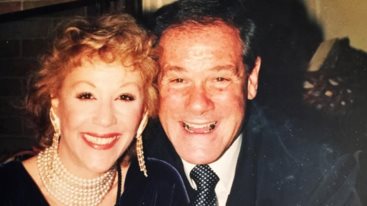 Ντιμης Κριτσας | Η μυθιστορηματικη ζωη και οι διασημες γυναικες που τον εμπιστευτηκαν σε σημαντικες στιγμες τους