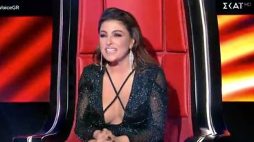 Η Ελενα Παπαριζου επεστρεψε στο "The Voice" - Τα πρωτα λογια