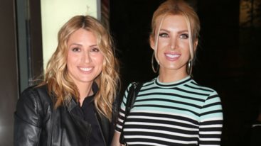 Συγκινημενη η Κατερινα Καινουργιου απο το δωρο της Μαριας Ηλιακη  για την κορη της