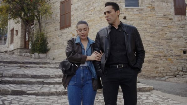 Η γη της Ελιας | Ο Παυλης διασωληνωνεται &amp; μια νεα αστυνομικος παιρνει τη θεση του Κουρακου!