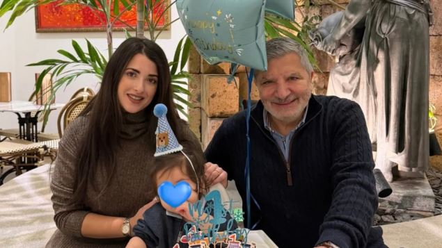 Γιωργος Πατουλης &amp; Νανσυ Κοιλου γιορτασαν τα πρωτα γενεθλια του γιου τους