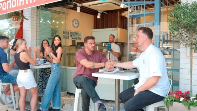 Akis’ Food Tour | Ο Άκης Πετρετζίκης μας παρουσιάζει τη μαγεία της Κομοτηνής