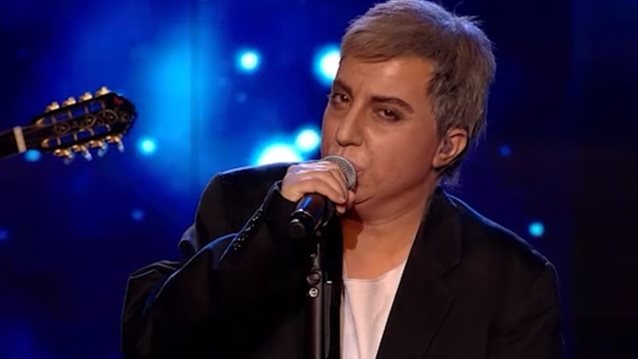 YFSF All Star | Η guest εμφανιση της Μελινας Μακρη ως Θεμης Αδαμαντιδης