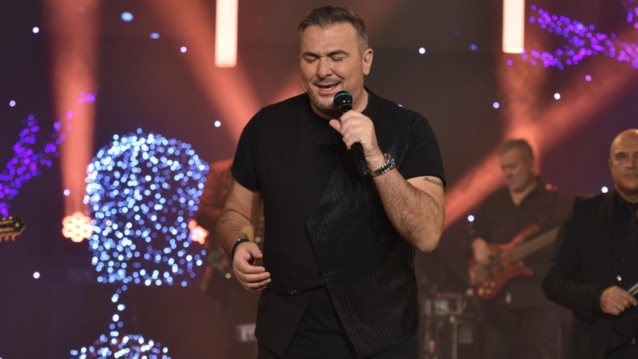 Δείτε αποκλειστικό απόσπασμα από την &quot;Πρωτοχρονιά με τον Αντώνη Ρέμο και τη Ρούλα Κορομηλά&quot;