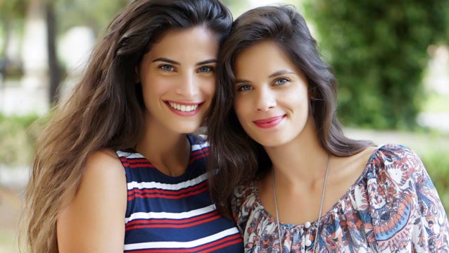 Ελίνα Μπόμπα : Αυτή είναι η κούκλα αδερφή της Χριστίνας Μπόμπα: Φωτογραφίες