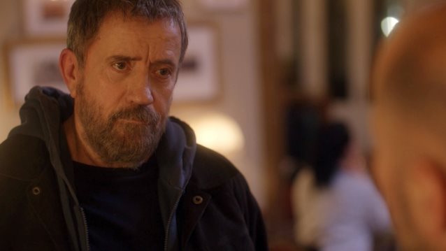 Κάνε ότι κοιμάσαι |  Ραγδαίες οι εξελίξεις στα νέα επεισόδια: Η Ζωή επιτίθεται στον Μάκη!