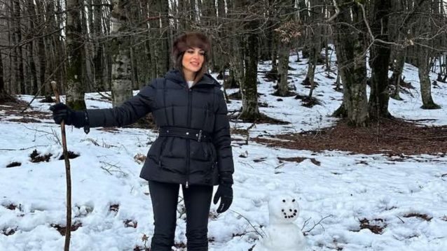 Απόδραση στα χιόνια για τη Σταματίνα Τσιμτσιλή - Οι εντυπωσιακές φωτογραφίες