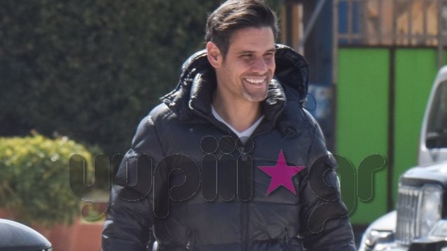 Δημήτρης Ουγγαρέζος: Παιχνίδια με τον σκύλο του! Δείτε τα σπάνια στιγμιότυπα