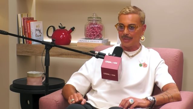 Συγκινεί ο Λάκης Γαβαλάς για την αδερφή του με την οποία δεν έχει σχέσεις: "Αν μπορούσα να της μιλήσω.."