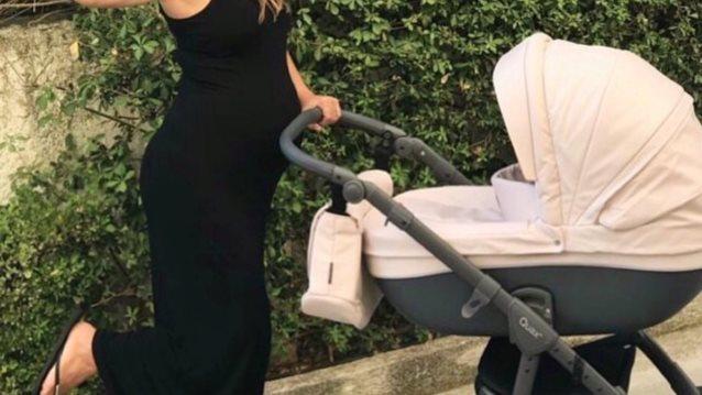 Ελένη Χατζίδου 
: Αυτό είναι το σώμα της δύο εβδομάδες μετά τη γέννηση της κόρης της
