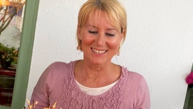 Γενέθλια για τη Νατάσα Παζαΐτη | Η έκπληξη των συναδέλφων και η ηλικία της