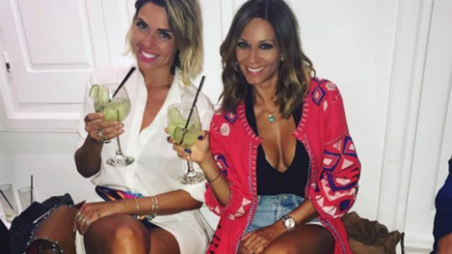 Έλλη Κοκκίνου: Νύχτες στη Μύκονο με την Έλενα Γαλύφα: Φωτογραφίες + Video