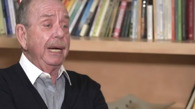 Ηλίας Μαμαλάκης: &quot;Δεν μπορώ να κλαίω πάνω από τη βρεγμένη ζάχαρη&quot;