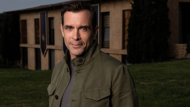 Ο Κωνσταντίνος Μαρκουλάκης στους &quot;Προδότες&quot; - Backstage υλικό από τα γυρίσματα