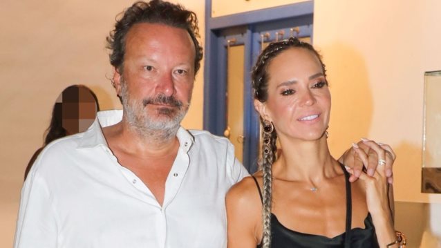 Νικολέττα Καρρά &amp; Διονύσης Παναγιωτάκης | Οι σπάνιες φωτογραφίες του ζευγαριού στη Μύκονο