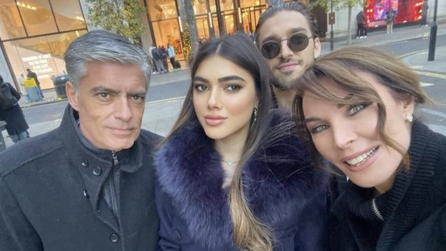 Η Τατιάνα Στεφανίδου και ο Νίκος Ευαγγελάτος στο Λονδίνο με τα παιδιά τους! Δείτε τις φωτογραφίες