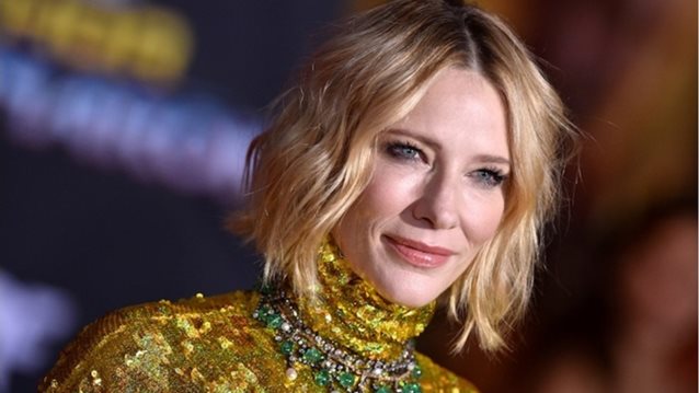 Cate Blanchett: «Σε κάθε γυναίκα αρέσει να δείχνει sexy»