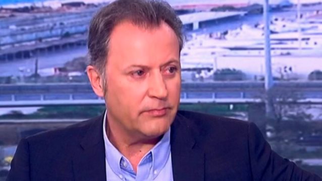 Ο Δημήτρης Οικονόμου για τον Αντώνη Κανάκη: &quot;Ο μπαγασάκος, ασχολείται με τους συνεργάτες των άλλων. Στο σπίτι του κρεμασμένου δεν μιλάνε για σχοινί, φίλε&quot;