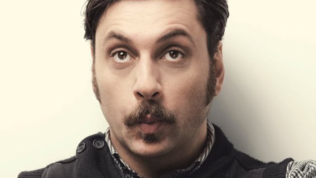 Γιώργος Χρυσοστόμου: «Είμαι ψυχαναγκαστικός. Με ενοχλεί η εύκολη οικειότητα,  είναι κάτι που παίρνω προσωπικά»