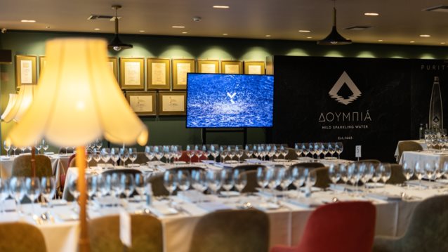 To φυσικό μεταλλικό νερό  ΔΟΥΜΠΙΑ συνάντησε την υψηλή γαστρονομία στο Βαρούλκο!