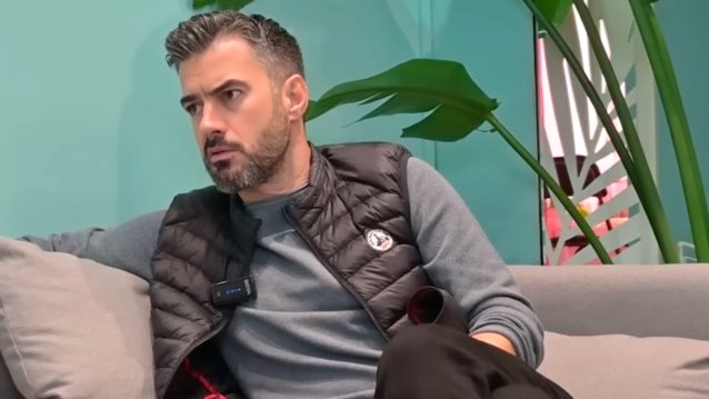 Γιάννης Τσιμιτσέλης: "Δεν το δέχομαι. Δεν είναι ένα μεγάλο κρεβάτι το θέατρο"