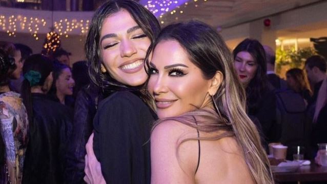 Δέσποινα Βανδή, Βασίλης Μπισμπίκης και Μελίνα Νικολαΐδη έκοψαν μαζί βασιλόπιτα