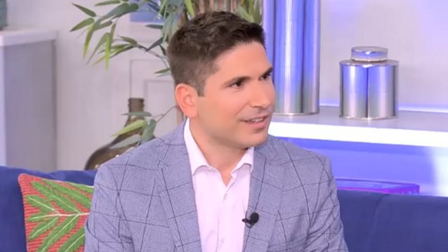 Ο Κώστας Λασκαράτος περιγράφει τις δυσκολίες που βίωσε όταν απολύθηκε από τον ΑΝΤ1