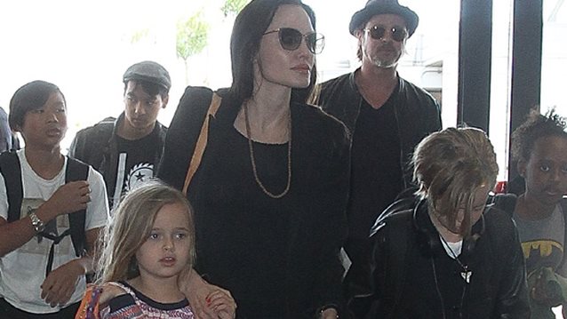 Οι Αντζελίνες Του Εγχώριου Star System...: «Αδειάζοντας τα ιδρύματα της χώρας από παιδιά»