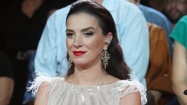 Φωτεινή Δάρρα | Με little black dress στο πλευρό του συζύγου της στο Μέγαρο Μουσικής