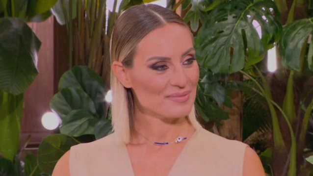 Η Ελεονώρα Μελέτη στην "Ελένη": Η νέα της ιδιότητα &amp; η χειμαρρώδης τοποθέτηση για τα social media: "Βγες ρε! Βάλε το όνομά σου. Δεν έχεις τα κότσια να υπερασπιστείς το όνομά σου;"