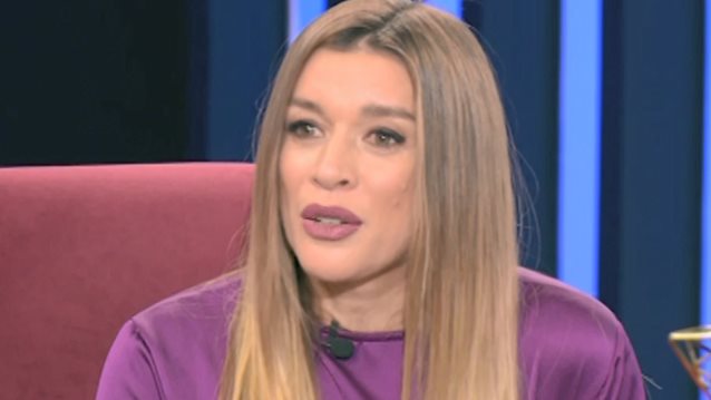 Έρρικα Πρεζεράκου: Η αποκάλυψη για την απίστευτη ιστορία απάτης από έναν «καλοντυμένο ιερόδουλο»