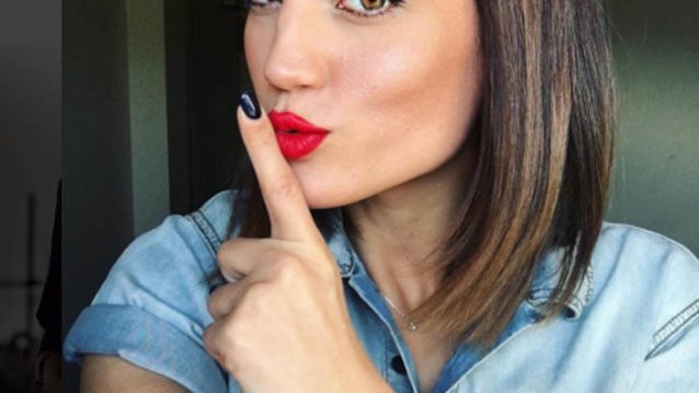 Μαίρη Συνατσάκη: Ποζάρει με sexy διάθεση στον φακό του συντρόφου της!