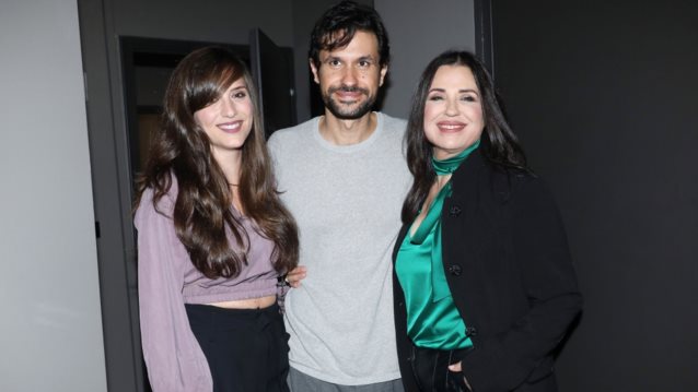 Ορφέας Αυγουστίδης | Επίσημη πρεμιέρα με τη μητέρα &amp; τη σύντροφo στο πλευρό του