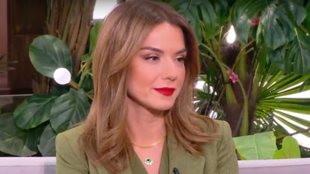 Βάσω Λασκαράκη | Το &quot;quiet luxury&quot; μανικιούρ της αναβαθμίζει κάθε εμφάνιση