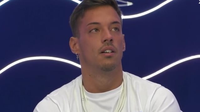 Big Brother | Παναγιώτης Βαρουξής: «Λύγισε» μπροστά στην κάμερα: «Δεν θέλω να το δείξεις στην τηλεόραση»