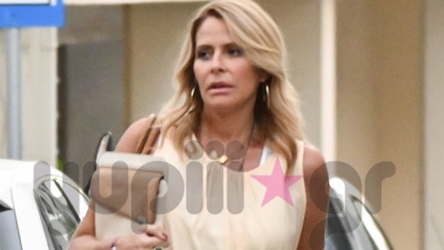 Τζένη Μπαλατσινού: Μάς δείχνει για πρώτη φορά τη φουσκωμένη κοιλίτσα της