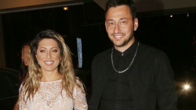 Λεάννα Μαρκόγλου - Πάνος Καλίδης | Στιγμιότυπα από το οικογενειακό τους σπίτι στη Γλυφάδα