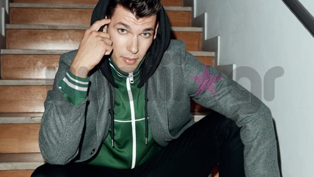 Βασίλης Μίχας: Φωτογραφίζεται για το Celebrity &amp; δηλώνει: «Έχω ραντεβού με τις "κακές" μου συνήθειες»