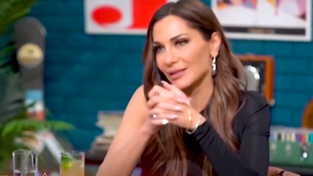 Δέσποινα Βανδή | Όσα αποκάλυψε για τη μουσική της πορεία και την επιτυχία του &quot;Γεια&quot;: &quot;Άλλο κάνω διεθνή καριέρα, άλλο κάνω διεθνή επιτυχία&quot;