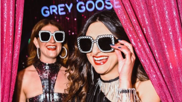 Disco Noir | Πώς η Grey Goose μάς μετέφερε στο πιο ξέφρενο &#39;80s inspired πάρτι της χρονιάς