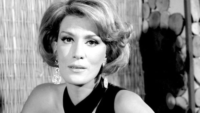 Μαίρη Χρονοπούλου: Το άγνωστο παρασκήνιο με το τραγούδι που &quot;κατέστρεψε&quot; την προσωπική της ζωή