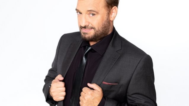 Ο Χρήστος Φερεντίνος για ψώνια με νεαρή συνοδό