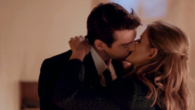 Άγριες Μέλισσες Spoiler | Ο Κωνσταντής ζητά από τη Δρόσω γάμο και παιδί!