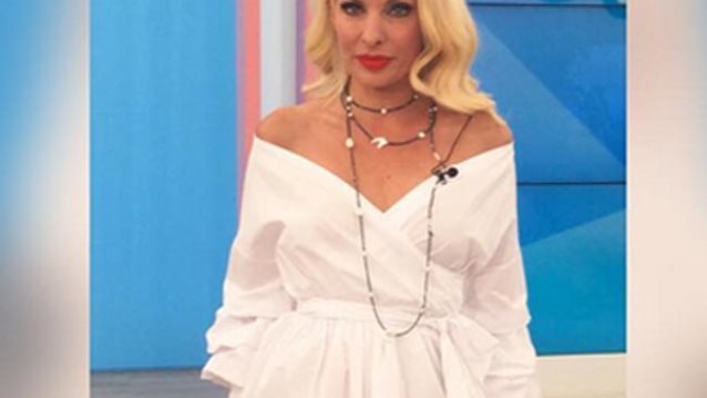 Ελένη Μενεγάκη: Η εντυπωσιακή εμφάνιση στην εκπομπή της Παρασκευής