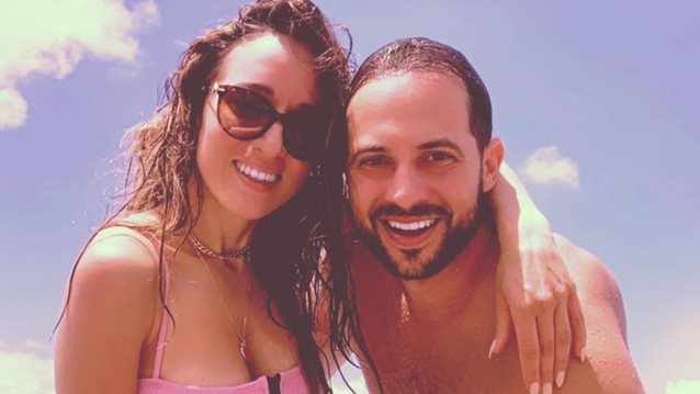Καλομοίρα Σαράντη &amp; Γιώργος Μπούσαλης: Γιορτάζουν δέκα χρόνια γάμου στην Καραϊβική