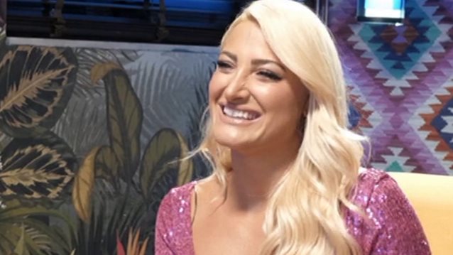 Ιωάννα Τούνη: Η επεισοδιακή συνάντηση με τις «Σφήκες»! Δείτε όσα έγιναν